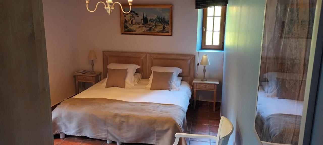 Le Vieux Moulin De Jouques Bed & Breakfast エクステリア 写真