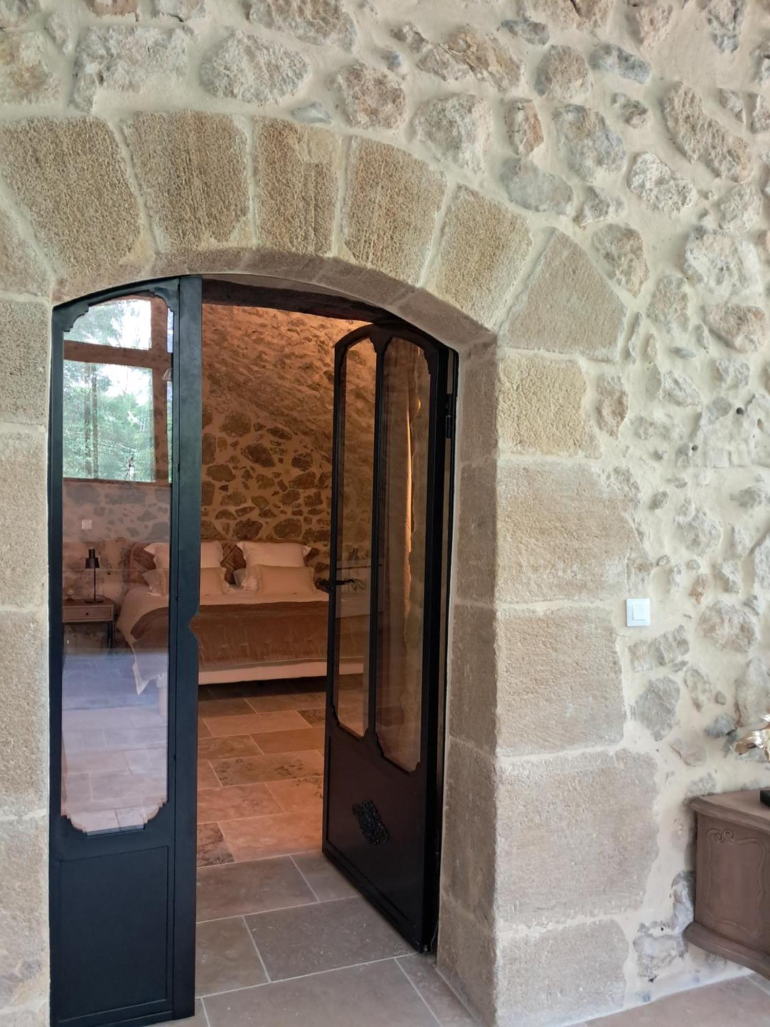 Le Vieux Moulin De Jouques Bed & Breakfast エクステリア 写真