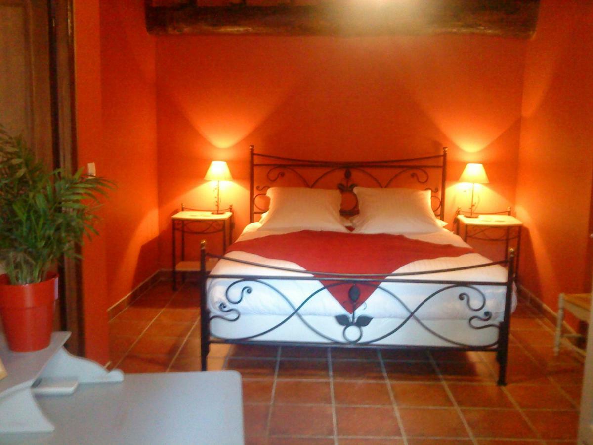 Le Vieux Moulin De Jouques Bed & Breakfast エクステリア 写真